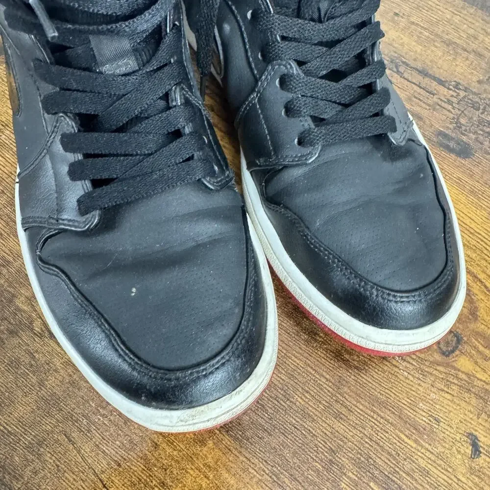 Nike Air Jordan 1 Mid Bred Black Red Mens Size 10